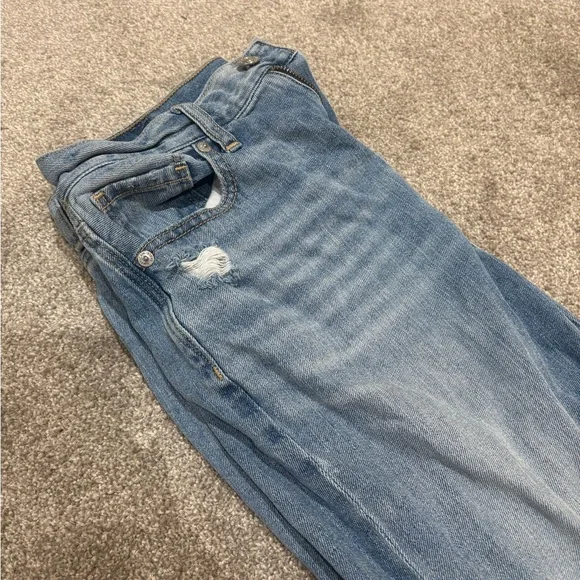 American Eagle Outfitters High Rise Light Blue Jeans - Picture 2 of 9